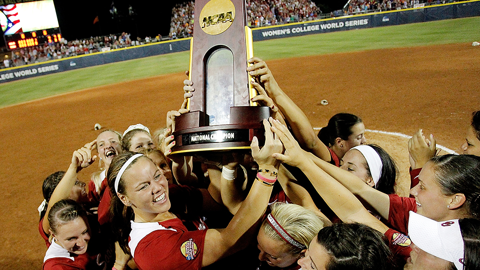 2013 trophy hoist